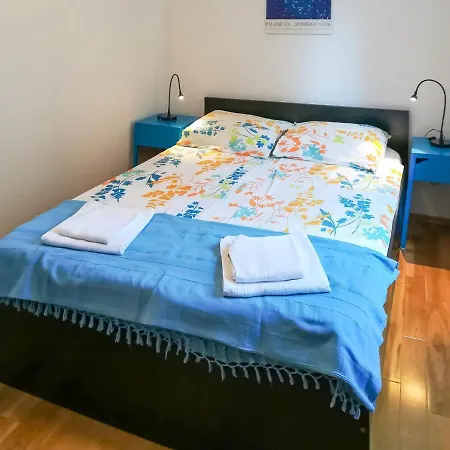 Dubravka By Interhome Osor